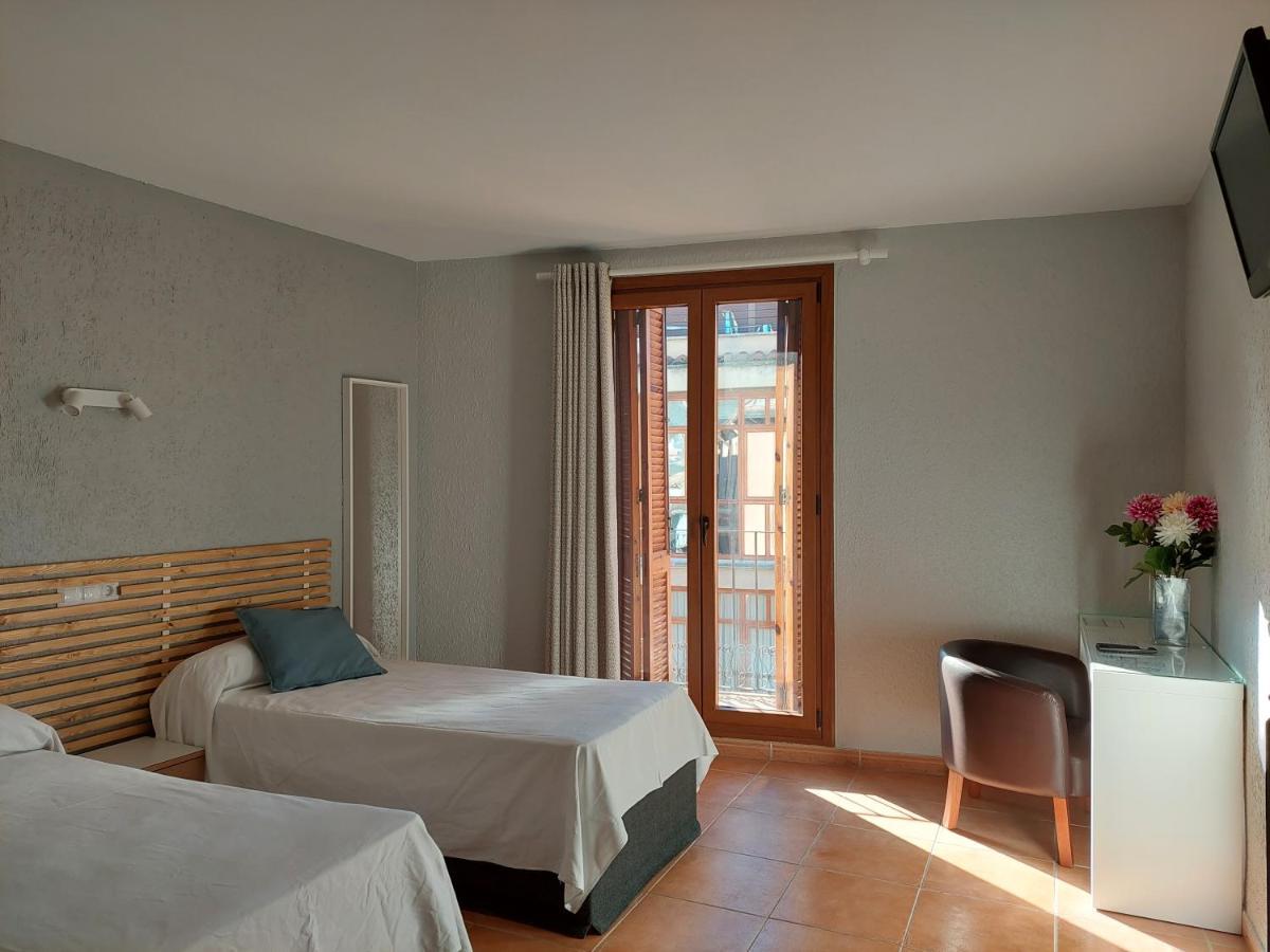 Hotel Acebo Plaza Mayor Jaca Eksteriør billede