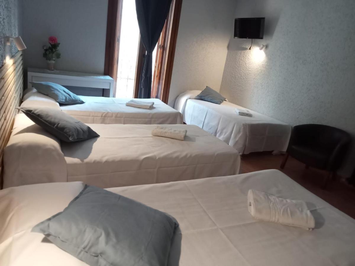 Hotel Acebo Plaza Mayor Jaca Eksteriør billede