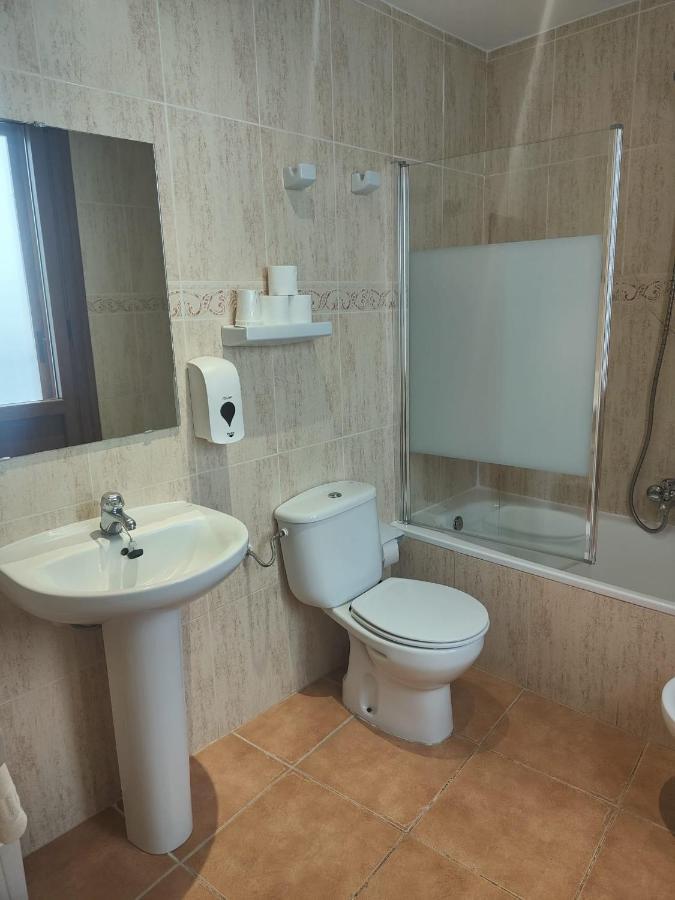 Hotel Acebo Plaza Mayor Jaca Eksteriør billede