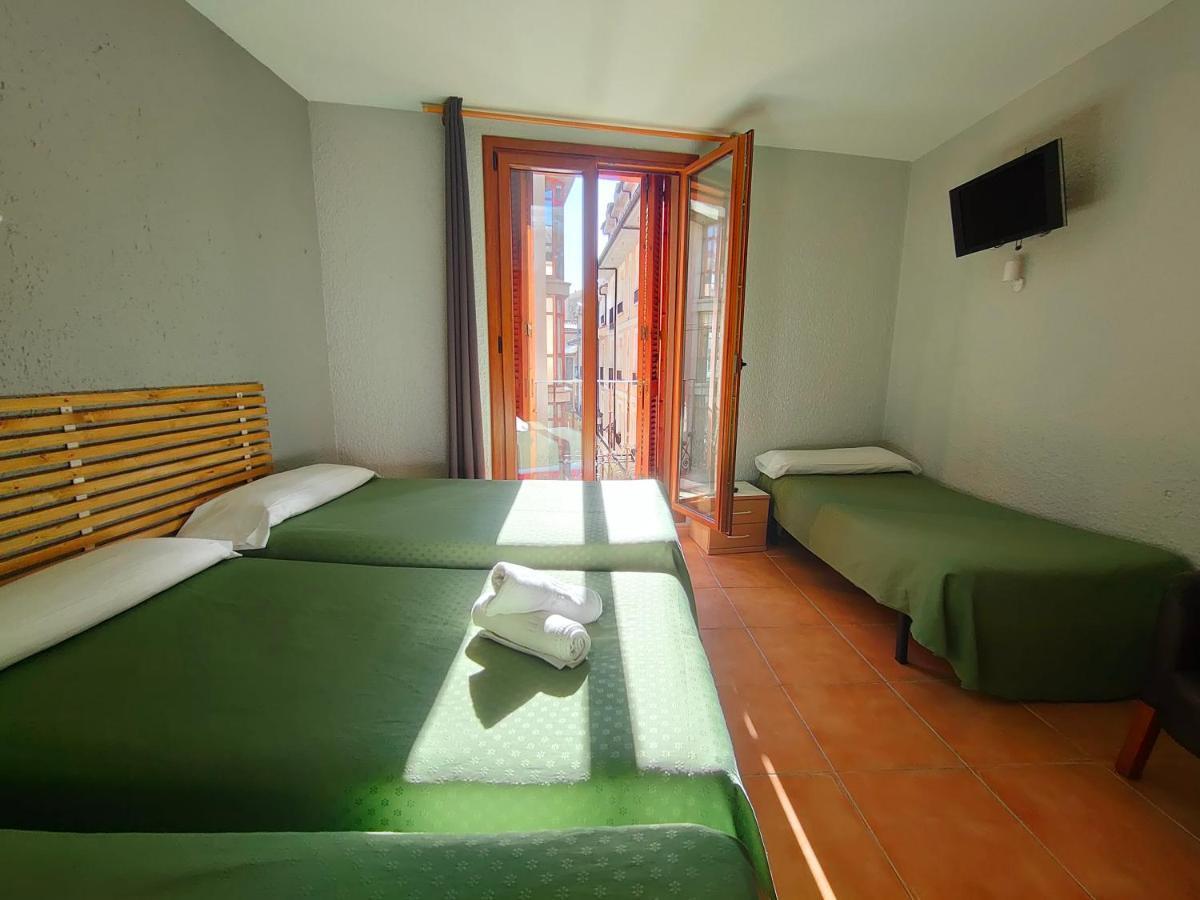 Hotel Acebo Plaza Mayor Jaca Eksteriør billede