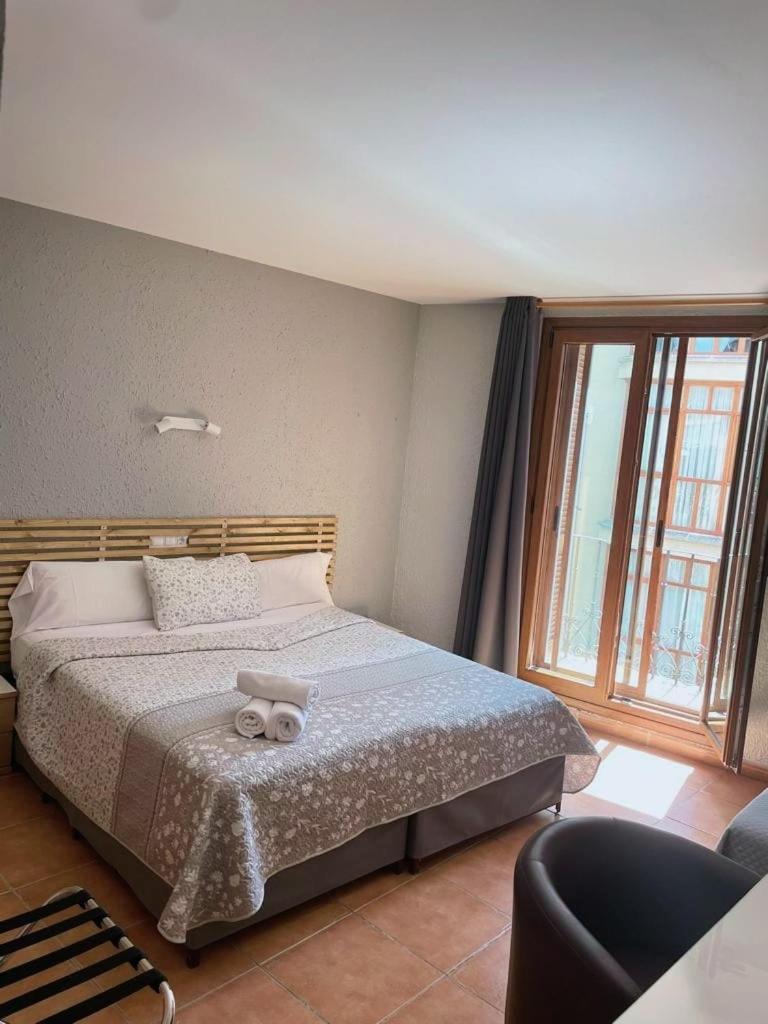 Hotel Acebo Plaza Mayor Jaca Eksteriør billede