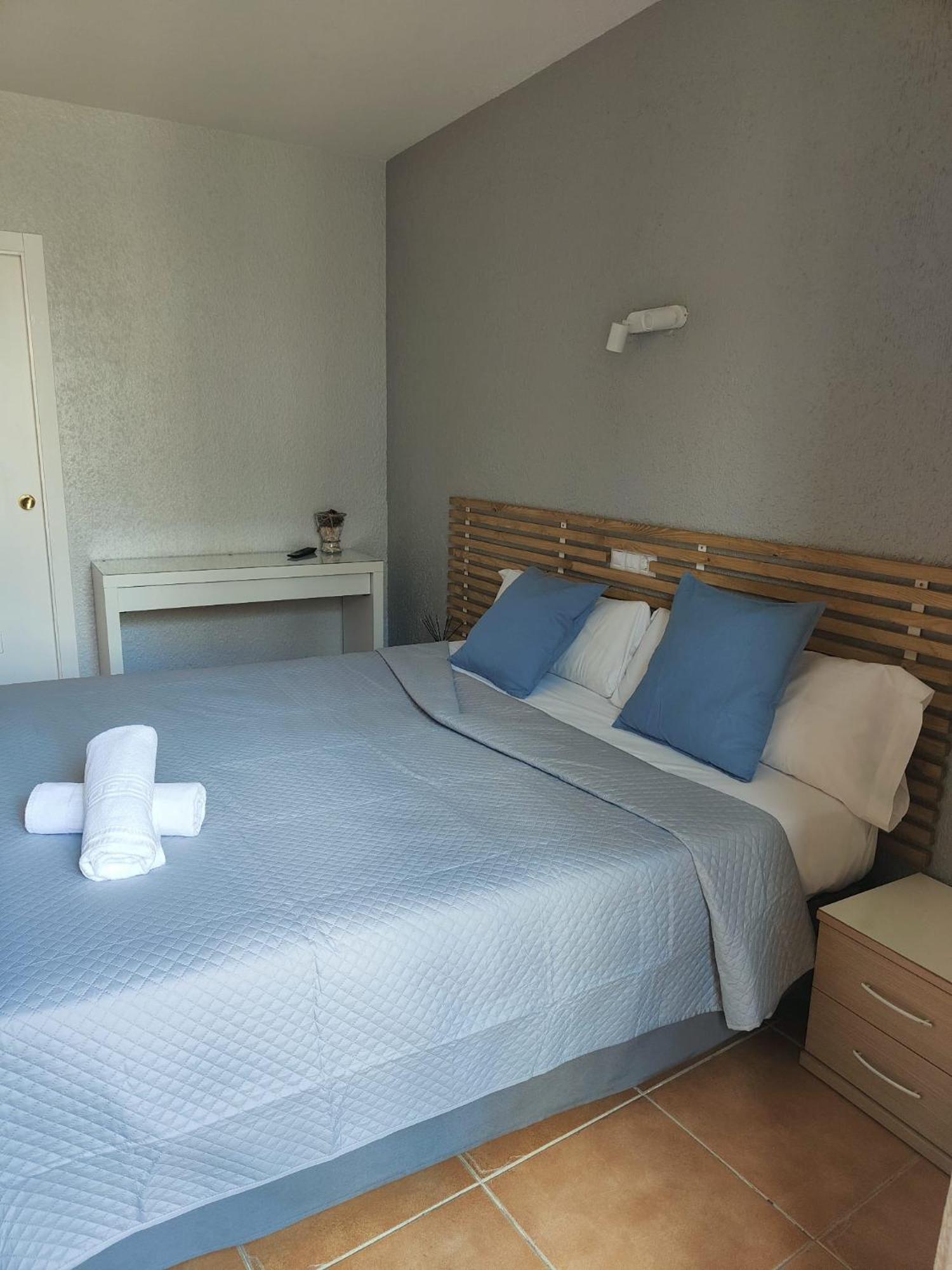 Hotel Acebo Plaza Mayor Jaca Eksteriør billede